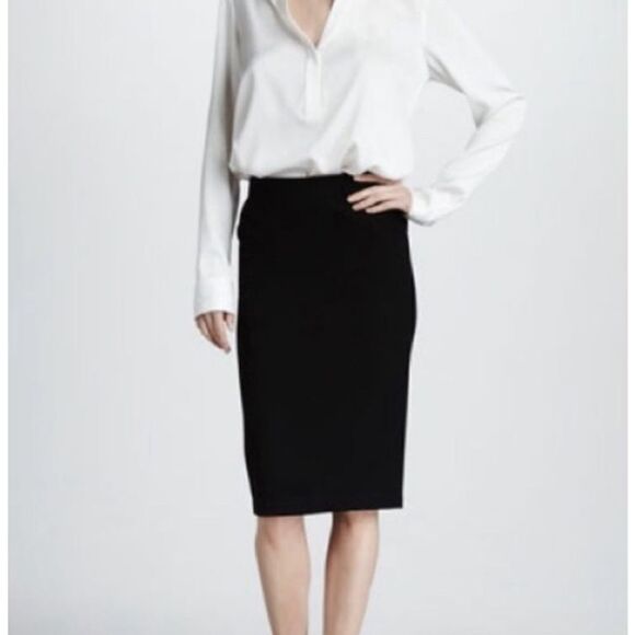 Nearly New! Vince Black Ribbed Bandeau Pull On Pencil Skirt - Size Small - Picture 1 of 9